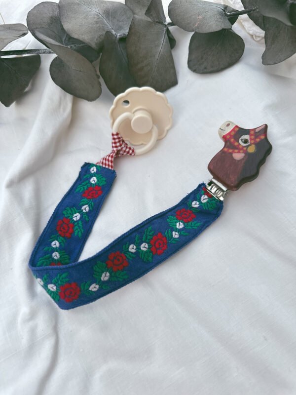 Cottage’s clip caballito bordado